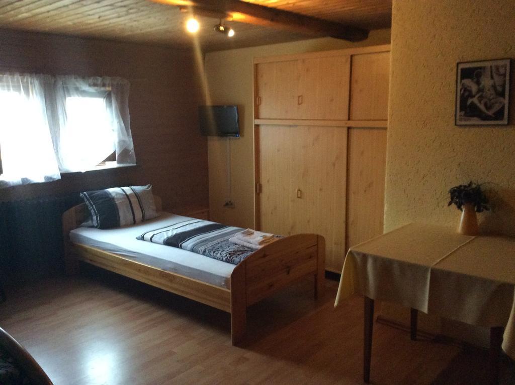 Hotel Drei Koenige Neckarbischofsheim Room photo