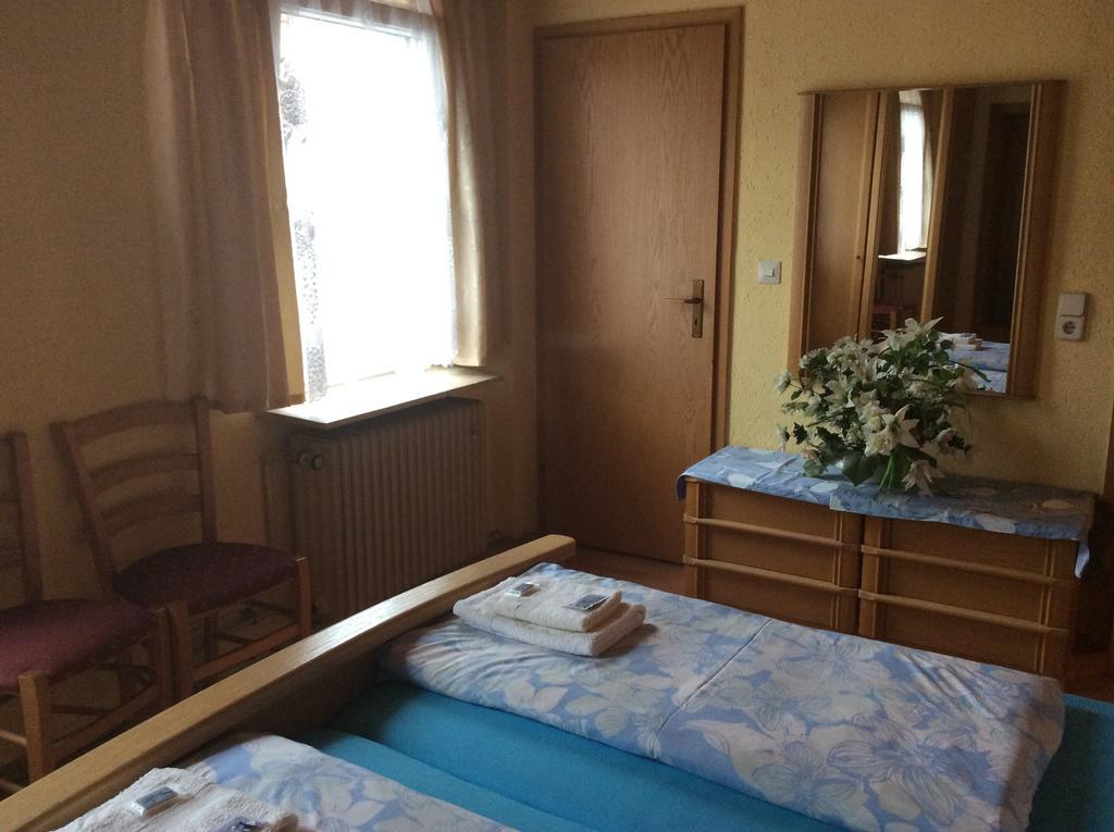Hotel Drei Koenige Neckarbischofsheim Room photo